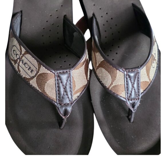 COACH ( 7 ) Women's Signature Platform Wedge Flip Flop Sandals Black/Beige - Picture 4 of 9